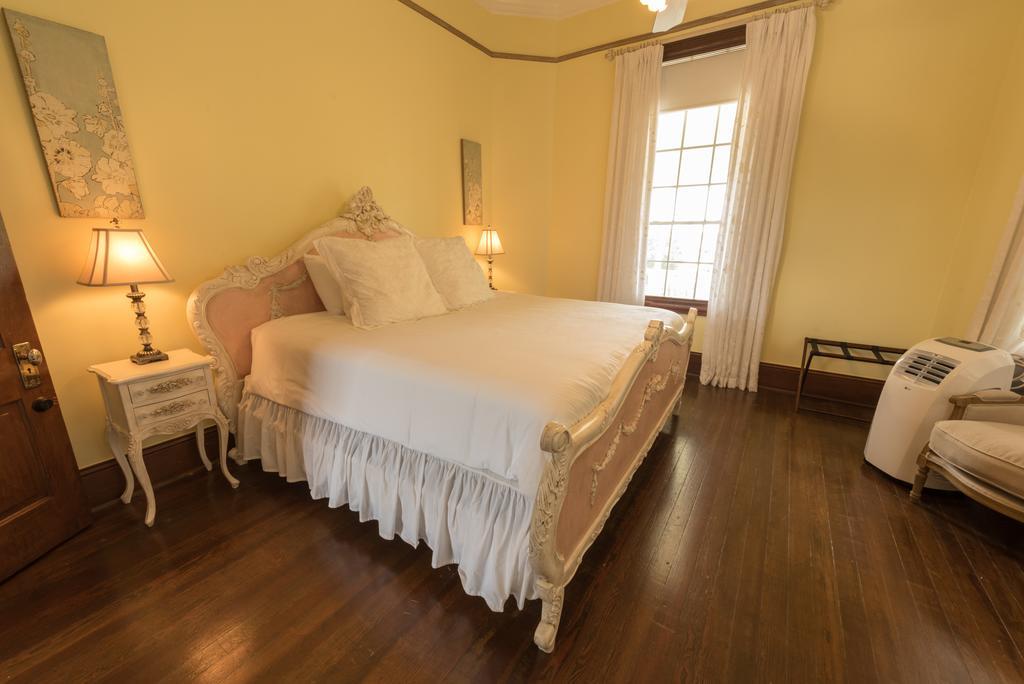 לינה וארוחת בוקר סגווין Mosheim Mansion מראה חיצוני תמונה